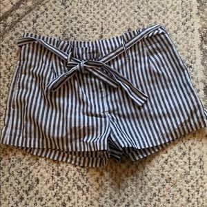 Black and white pinstripe shorts women’s medium